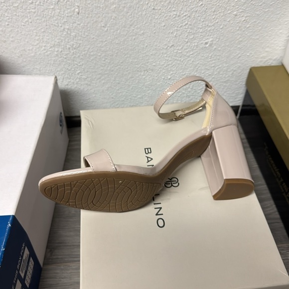 Bandolino Armory - Elegant Women's Heels - Picture 3 of 6